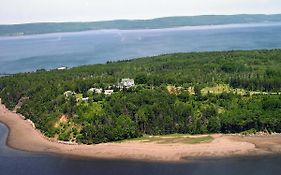 Still Point Lodge